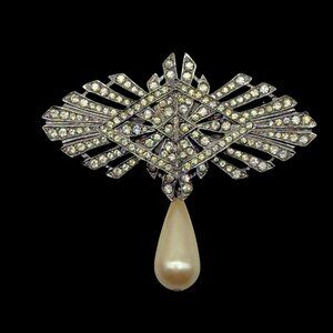 Vintage Art Deco Style Rhinestone Pearl Brooch Pin Teardrop Dangle Accent